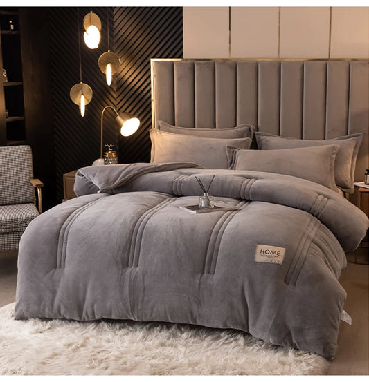 極暖 リバーシブル シープ調ボアキルト（冬用掛け毛布）